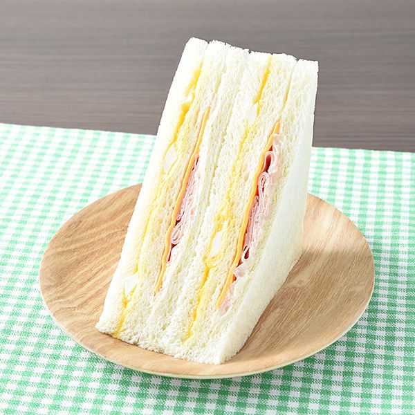 ファミリーマート テリヤキチキンとたまごのサンド 2024年10月15日