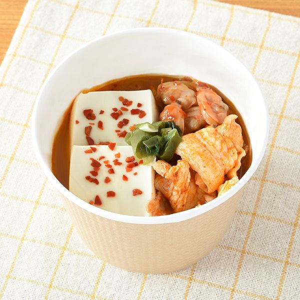 ファミリーマート 【関東の一部・関西】豚肉とあさりとキムチの旨辛スンドゥブスープ 2026年6月9日