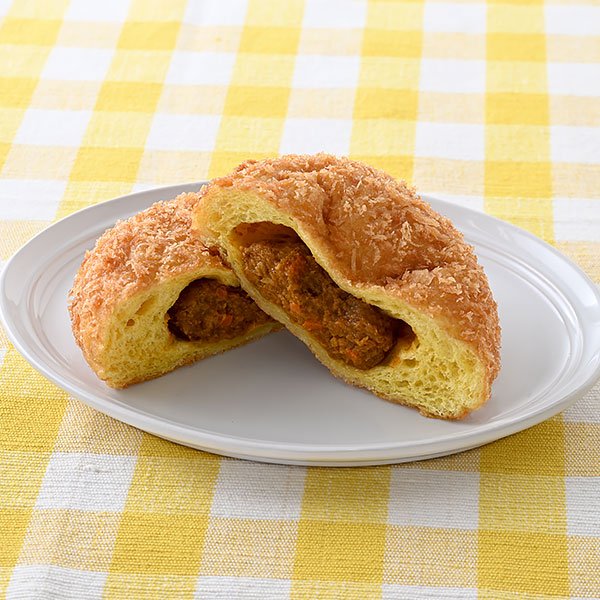 ファミリーマート もーっちり食感キーマカレーパン