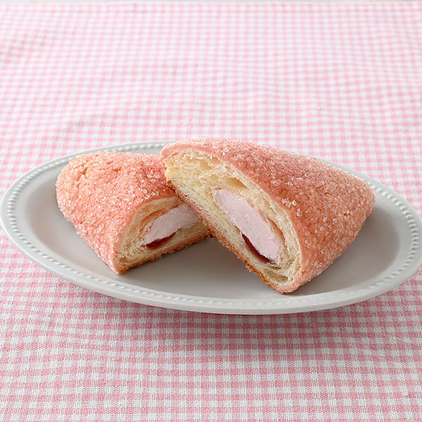 ファミリーマート トリプルいちごのホイップデニッシュ