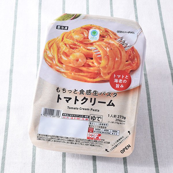 ファミリーマート もちっと食感生パスタトマトクリーム