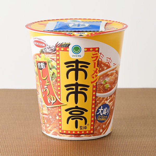 ファミリーマート 来来亭 背脂しょうゆラーメン