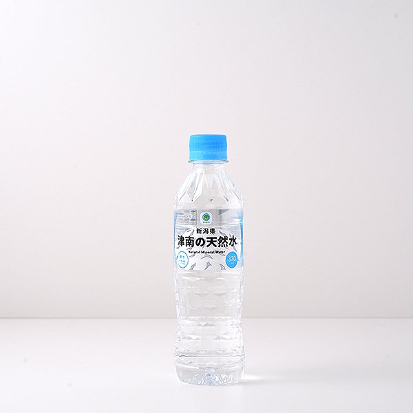 ファミリーマート 新潟県津南の天然水 370ml