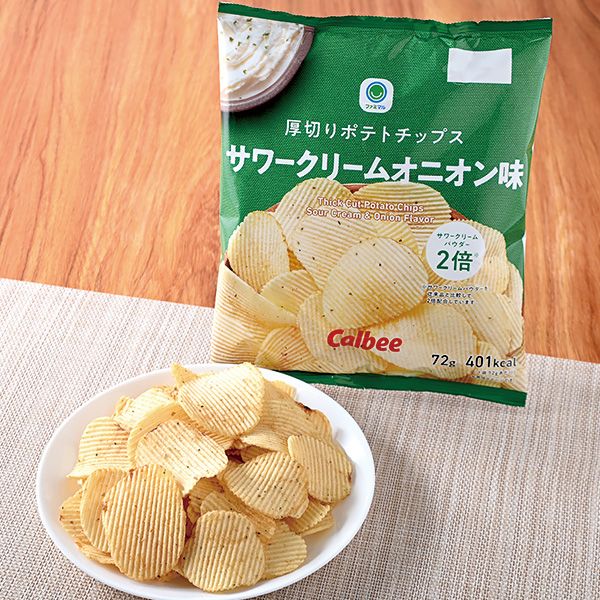 ファミリーマート 厚切りポテトチップスサワークリームオニオン味 2024年3月1日
