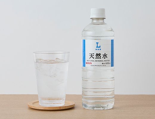 ローソン 天然水 600ml