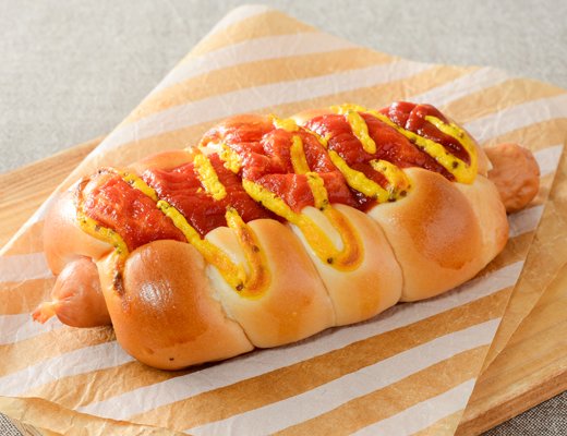 ローソン あらびきポークフランクロール