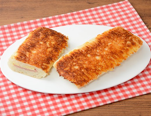 ローソン もっちりとしたパニーニ ハムチーズ